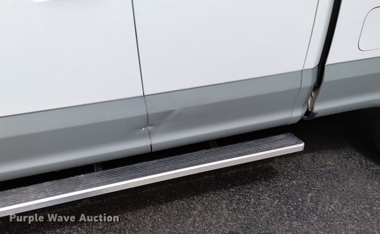 image for item DQ6013 2019 Ford F250 Super Duty SuperCab pickup truck