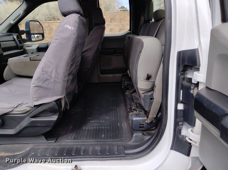 image for item DQ6013 2019 Ford F250 Super Duty SuperCab pickup truck