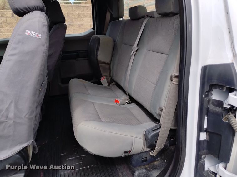 image for item DQ6013 2019 Ford F250 Super Duty SuperCab pickup truck