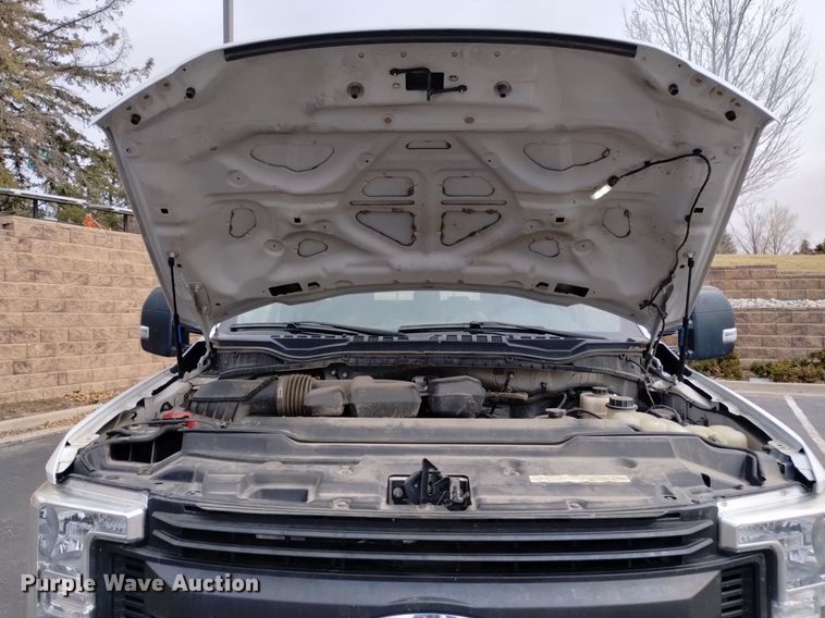 image for item DQ6013 2019 Ford F250 Super Duty SuperCab pickup truck