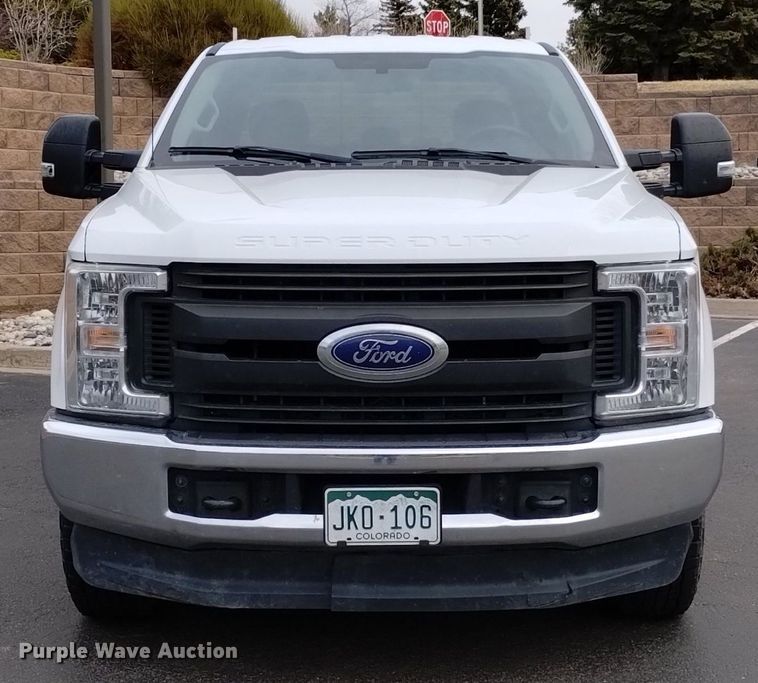 image for item DQ6015 2018 Ford F250 Super Duty SuperCab pickup truck