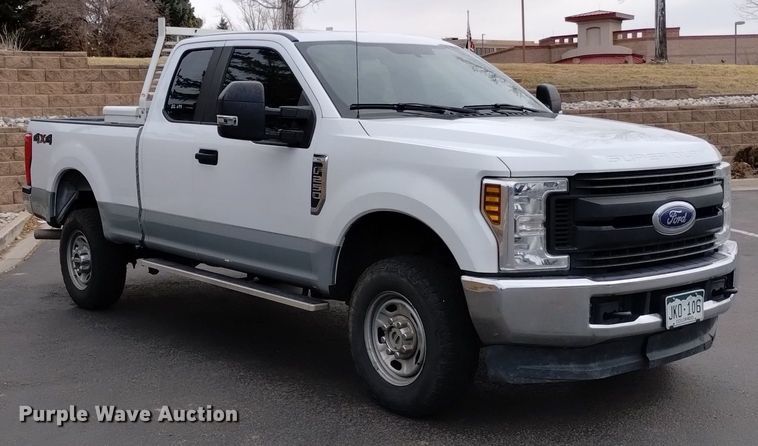 image for item DQ6015 2018 Ford F250 Super Duty SuperCab pickup truck