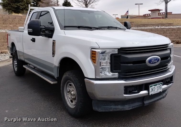 image for item DQ6015 2018 Ford F250 Super Duty SuperCab pickup truck