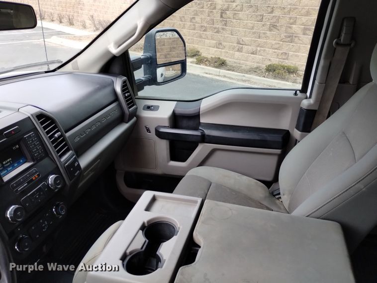 image for item DQ6015 2018 Ford F250 Super Duty SuperCab pickup truck