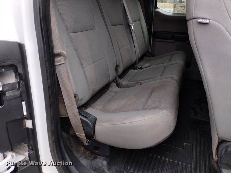 image for item DQ6015 2018 Ford F250 Super Duty SuperCab pickup truck