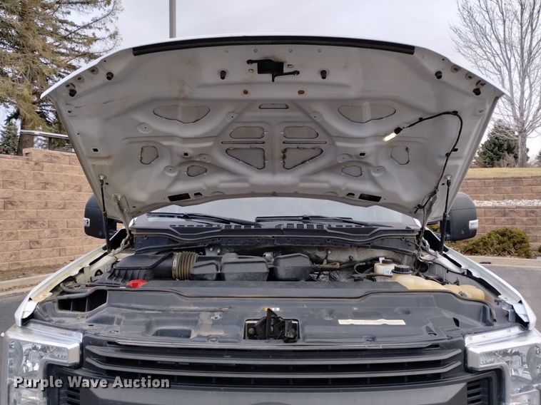 image for item DQ6015 2018 Ford F250 Super Duty SuperCab pickup truck