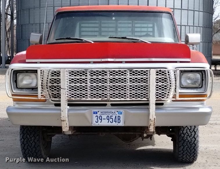 image for item DQ6042 1979 Ford F150 SuperCab pickup truck