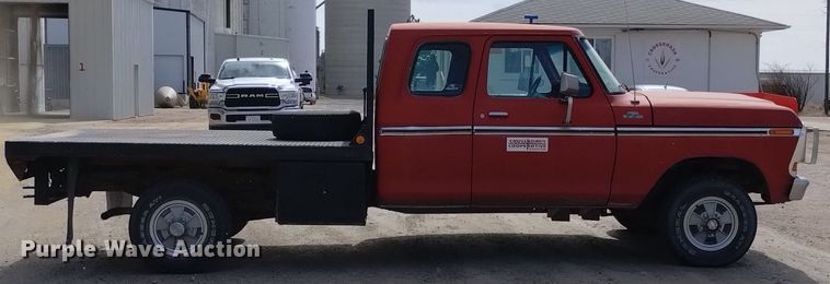 image for item DQ6042 1979 Ford F150 SuperCab pickup truck