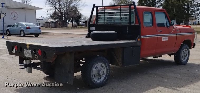 image for item DQ6042 1979 Ford F150 SuperCab pickup truck