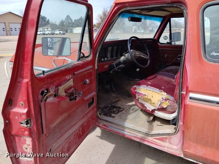 image for item DQ6042 1979 Ford F150 SuperCab pickup truck