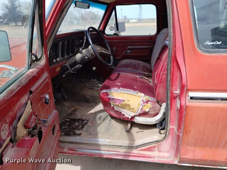image for item DQ6042 1979 Ford F150 SuperCab pickup truck