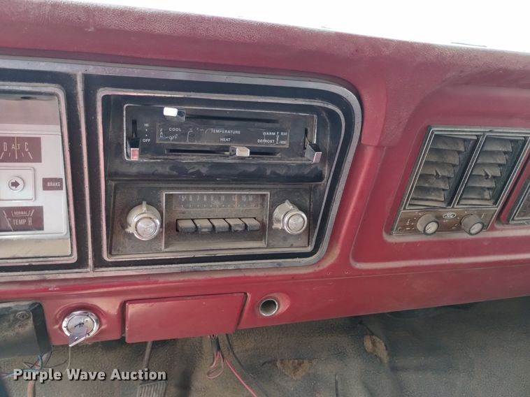 image for item DQ6042 1979 Ford F150 SuperCab pickup truck