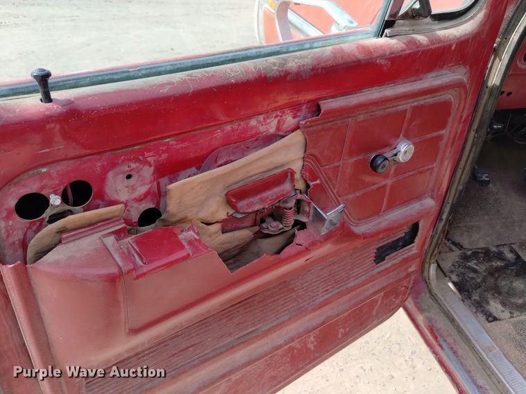 image for item DQ6042 1979 Ford F150 SuperCab pickup truck