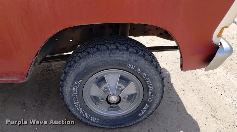 image for item DQ6042 1979 Ford F150 SuperCab pickup truck