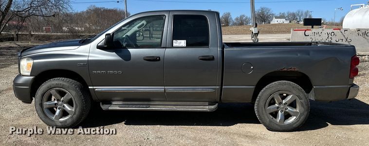 image for item DQ6412 2007 Dodge  Ram 1500 Quad Cab pickup truck