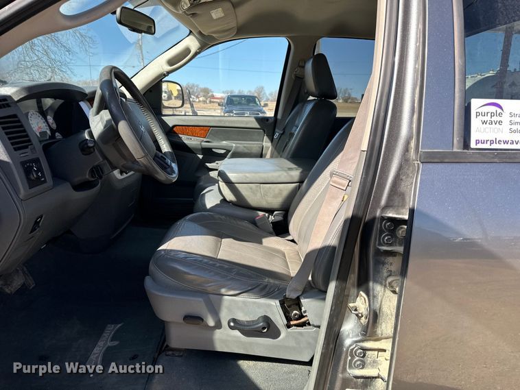 image for item DQ6412 2007 Dodge  Ram 1500 Quad Cab pickup truck