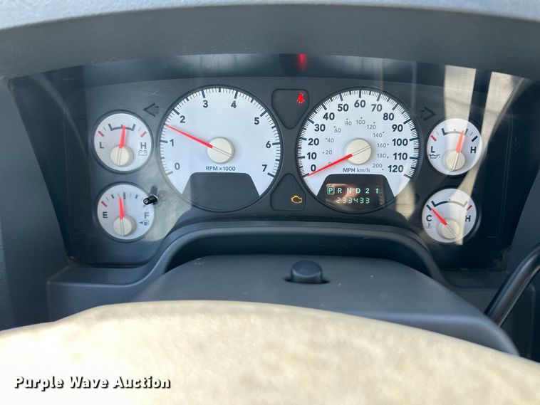 image for item DQ6412 2007 Dodge  Ram 1500 Quad Cab pickup truck