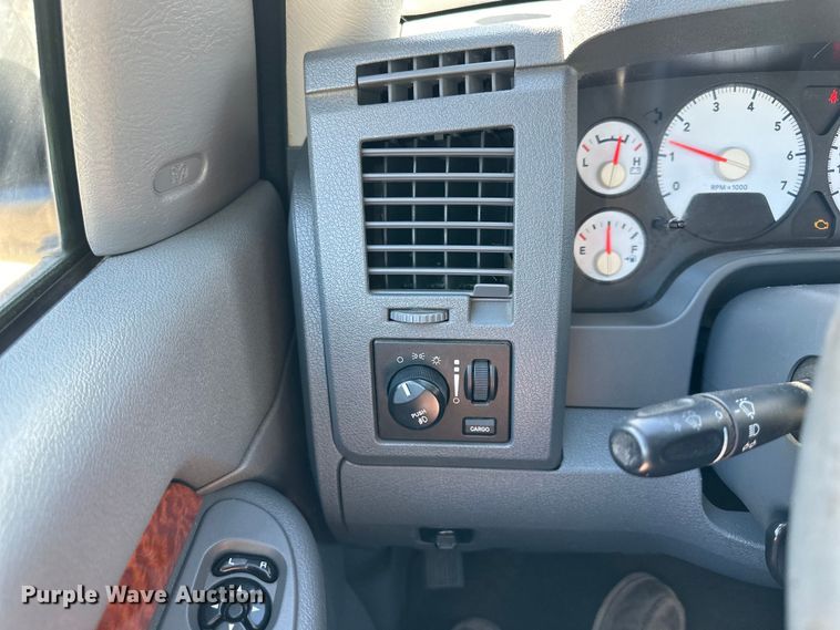 image for item DQ6412 2007 Dodge  Ram 1500 Quad Cab pickup truck