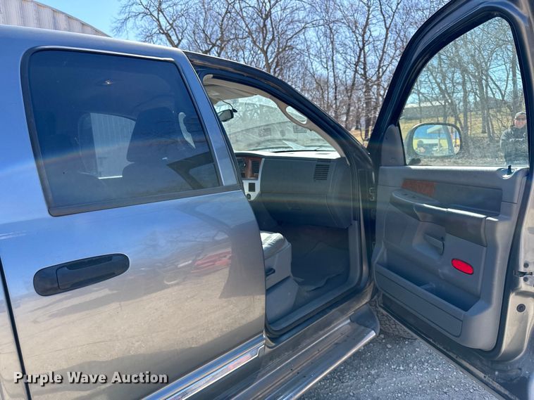 image for item DQ6412 2007 Dodge  Ram 1500 Quad Cab pickup truck