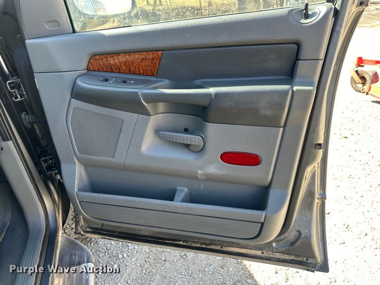 image for item DQ6412 2007 Dodge  Ram 1500 Quad Cab pickup truck