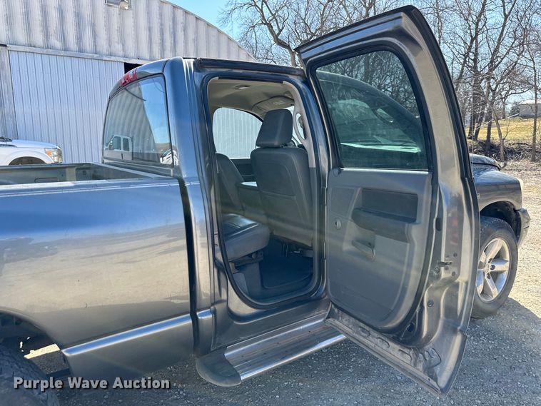 image for item DQ6412 2007 Dodge  Ram 1500 Quad Cab pickup truck