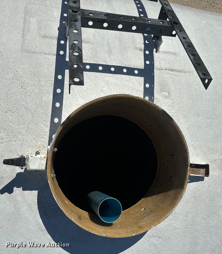 image for item DQ6758 1990 Peterbilt 375 tank truck