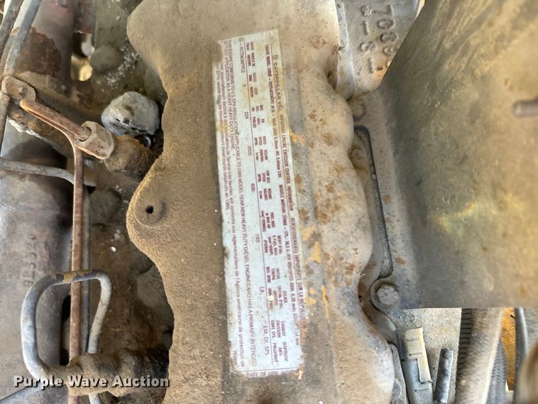 image for item DQ6758 1990 Peterbilt 375 tank truck