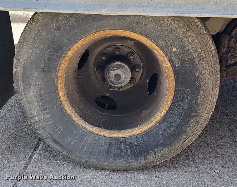 image for item DQ8601 2006 Talbert Phelan 12TTA tilt deck equipment trailer