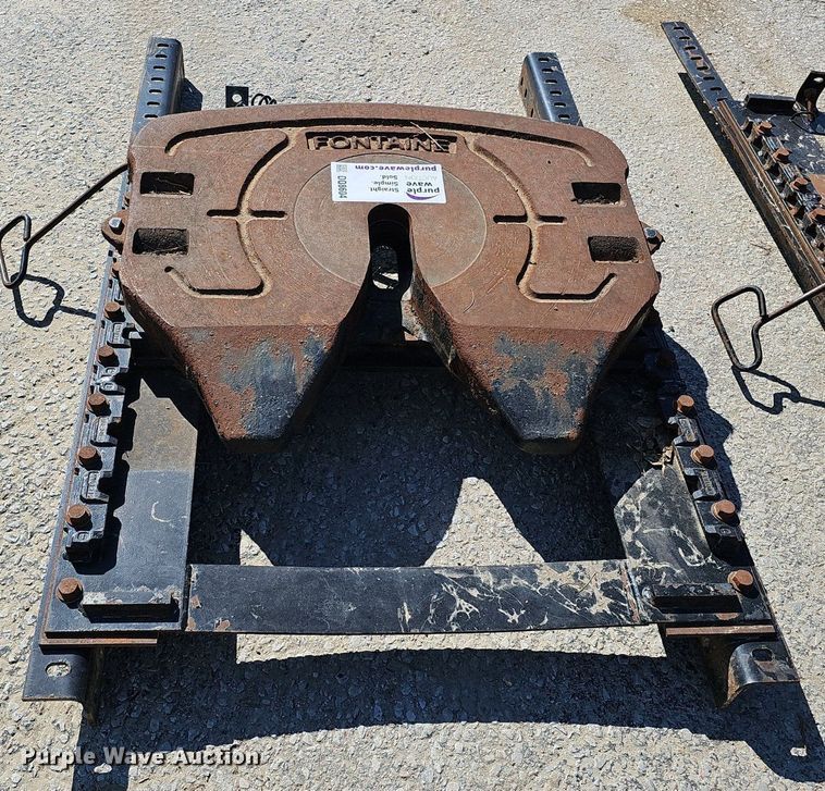 image for item DQ8604 (5) Fontaine receiver hitches