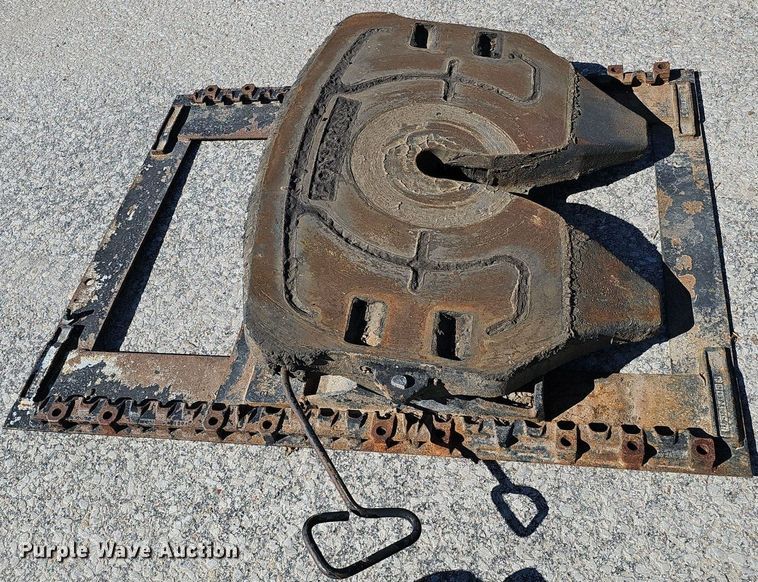 image for item DQ8604 (5) Fontaine receiver hitches