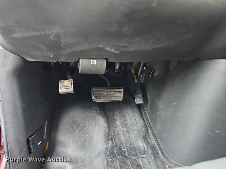 image for item DQ8633 2007 Blue Bird Micro-Bird   school bus