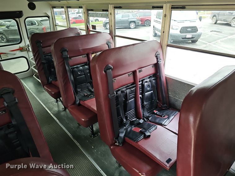 image for item DQ8633 2007 Blue Bird Micro-Bird   school bus