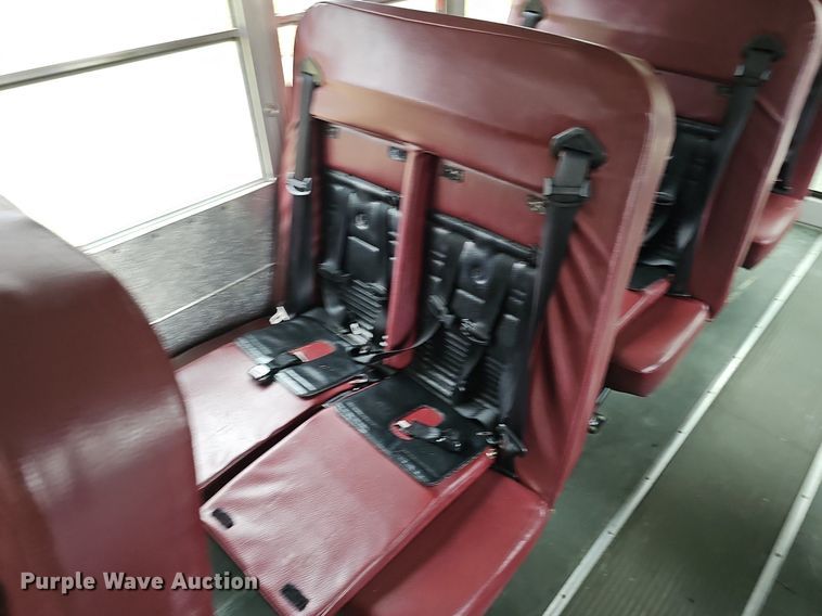 image for item DQ8633 2007 Blue Bird Micro-Bird   school bus