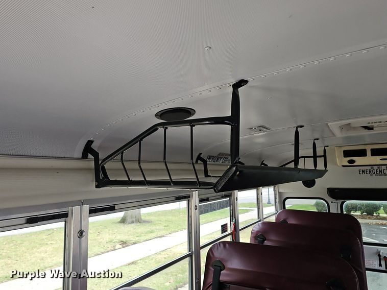 image for item DQ8633 2007 Blue Bird Micro-Bird   school bus