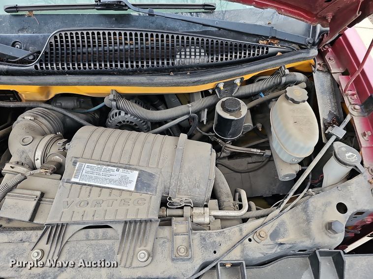 image for item DQ8633 2007 Blue Bird Micro-Bird   school bus