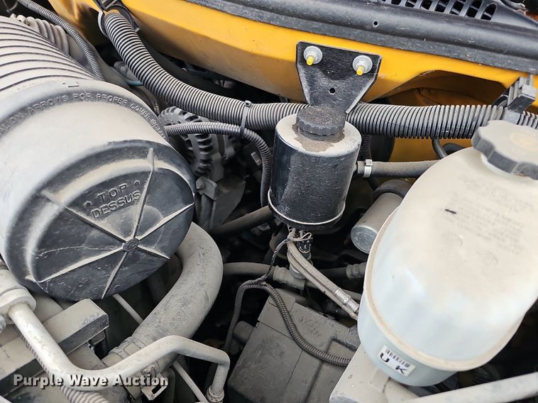 image for item DQ8633 2007 Blue Bird Micro-Bird   school bus