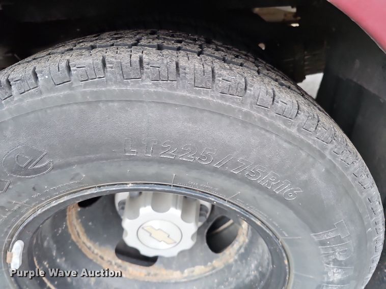 image for item DQ8633 2007 Blue Bird Micro-Bird   school bus