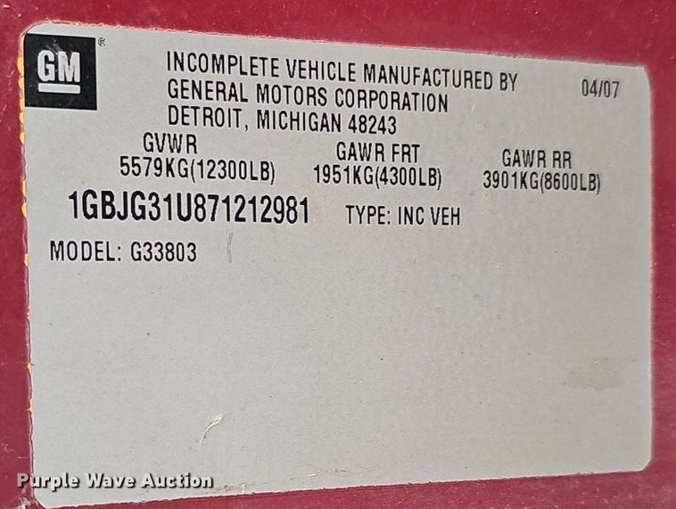 image for item DQ8633 2007 Blue Bird Micro-Bird   school bus