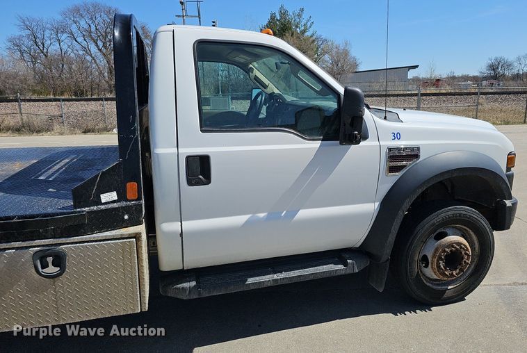 image for item DQ8657 2008 Ford F450 Super Duty XL  flatbed truck