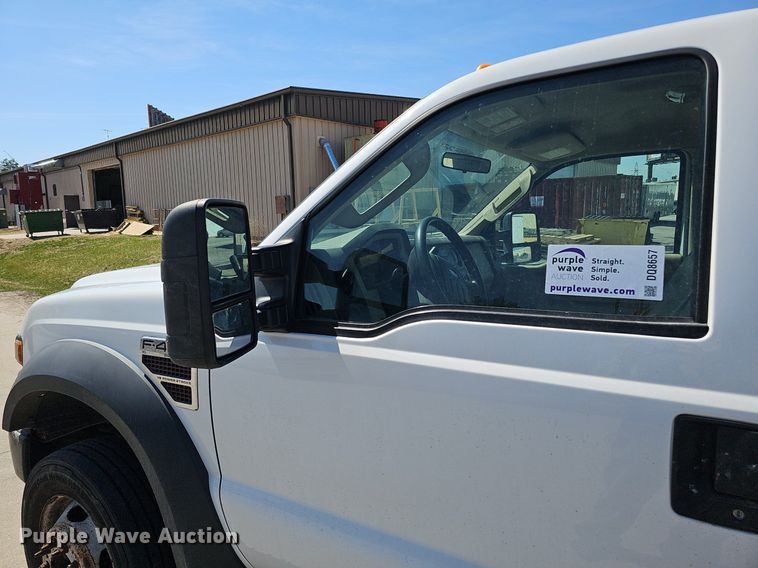 image for item DQ8657 2008 Ford F450 Super Duty XL  flatbed truck