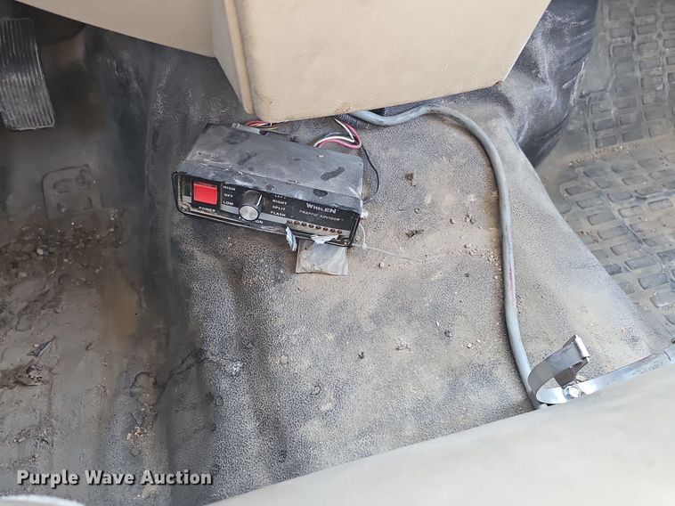 image for item DQ8657 2008 Ford F450 Super Duty XL  flatbed truck