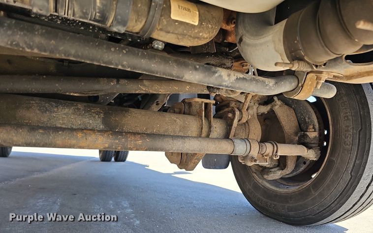 image for item DQ8657 2008 Ford F450 Super Duty XL  flatbed truck