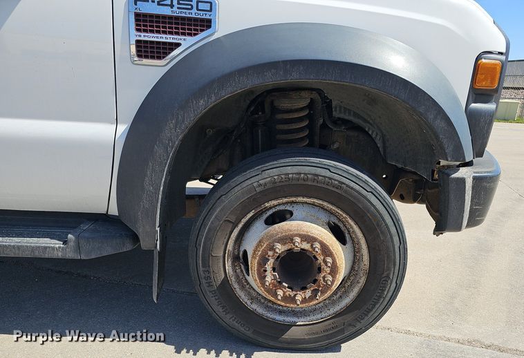 image for item DQ8657 2008 Ford F450 Super Duty XL  flatbed truck