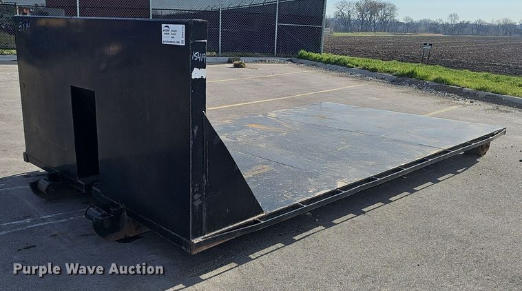image for item DQ8713 Roll-off flatbed