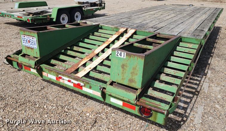 image for item DR7881 2001 Scotts Custom Trailers equipment trailer