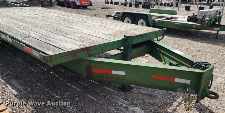 image for item DR7881 2001 Scotts Custom Trailers equipment trailer