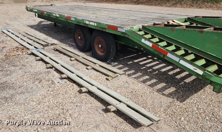 image for item DR7881 2001 Scotts Custom Trailers equipment trailer