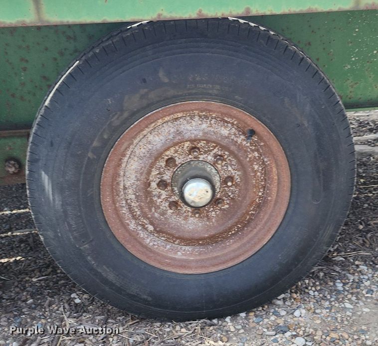 image for item DR7881 2001 Scotts Custom Trailers equipment trailer