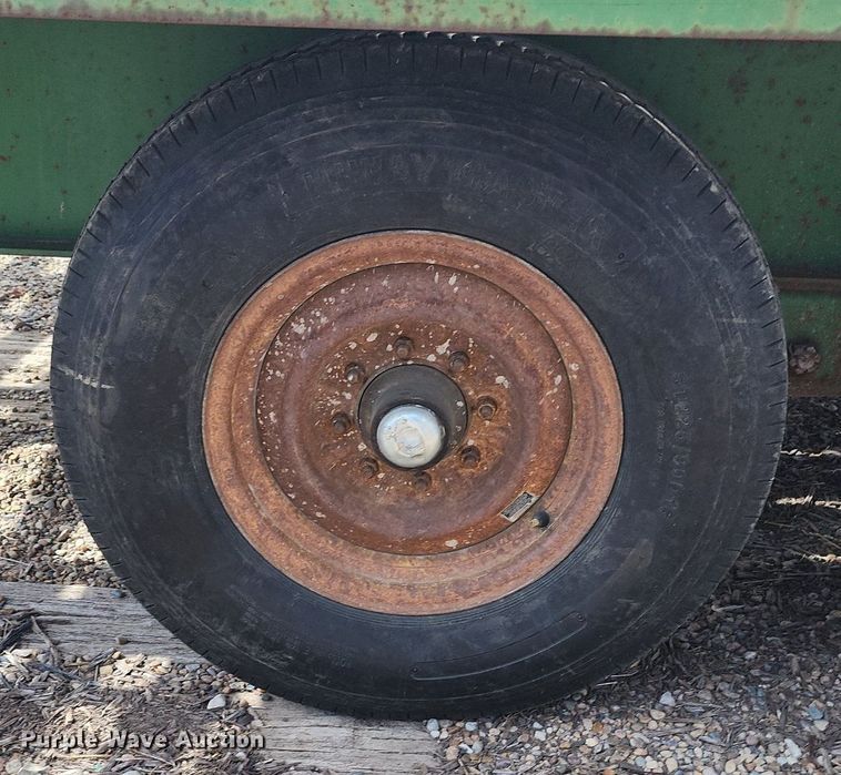 image for item DR7881 2001 Scotts Custom Trailers equipment trailer