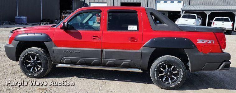 image for item DR7884 2005 Chevrolet Avalanche Crew Cab pickup truck
